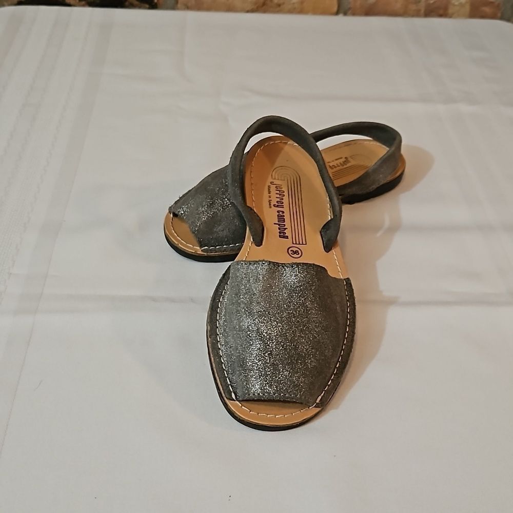Jeffrey Campbell Silver Slingback Flat Sandals: Metallic Chic - Size 36 (US 6)